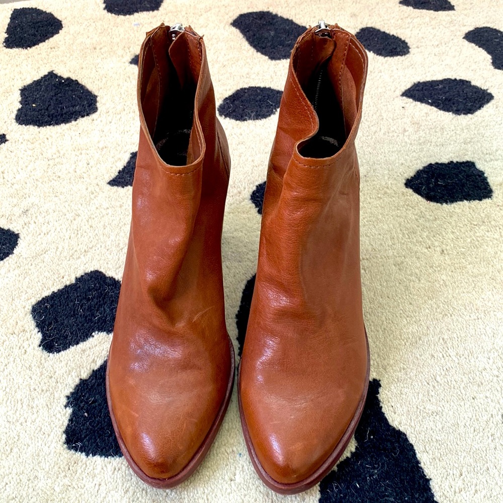 Dolce Vita | booties leather brown soft comfortable boots